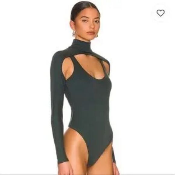 Camila Coelho Mabel Bodysuit Emerald Green
Teal Cutout one piece Revolve XXS - Picture 4 of 8